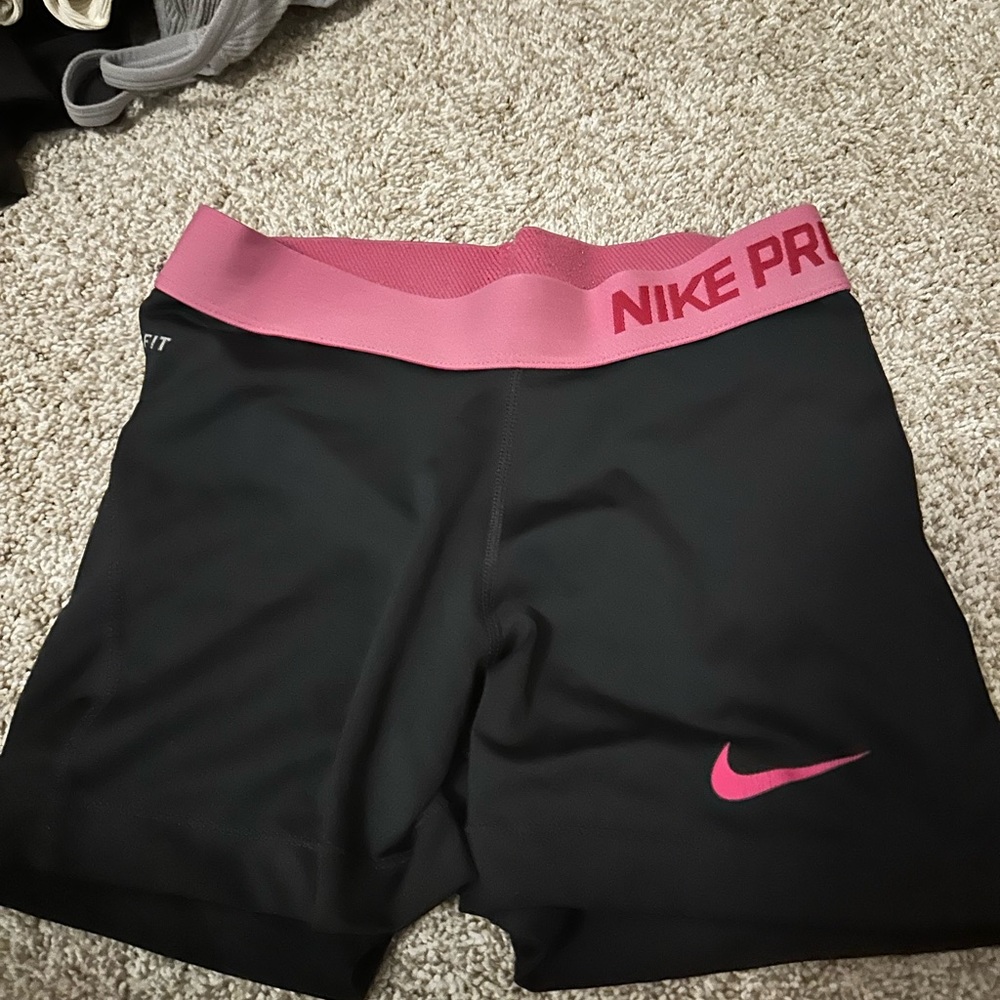 Nike pro bikers size small